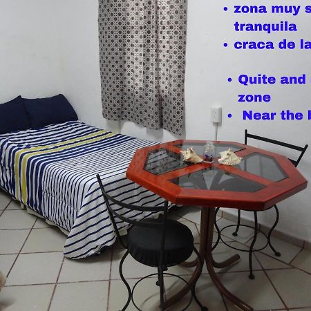 Habitaciones-Comodas-Aire-Wifi-Tv-Cerca De Playa-!!Excelente Precio II マンサニージョ エクステリア 写真