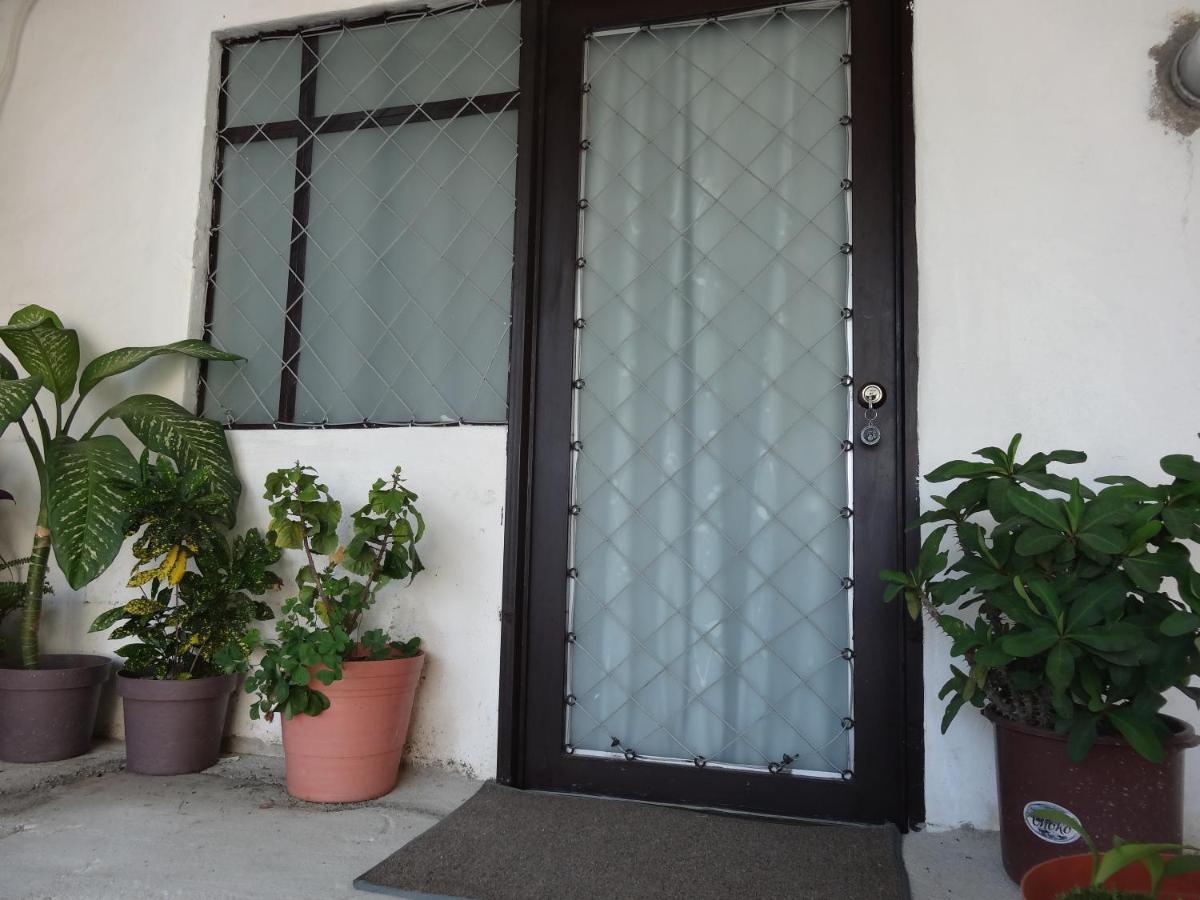 Habitaciones-Comodas-Aire-Wifi-Tv-Cerca De Playa-!!Excelente Precio II マンサニージョ エクステリア 写真