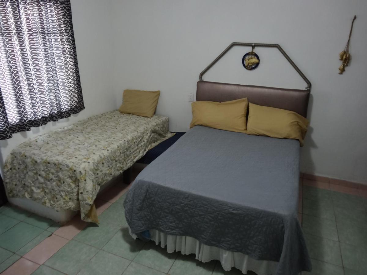 Habitaciones-Comodas-Aire-Wifi-Tv-Cerca De Playa-!!Excelente Precio II マンサニージョ エクステリア 写真